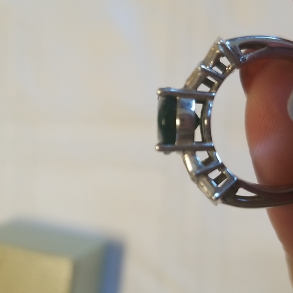 Ladies Sz 6 Chrome Diopside and White Zircon ring in 925 SS Great Condition - Picture 4 of 5